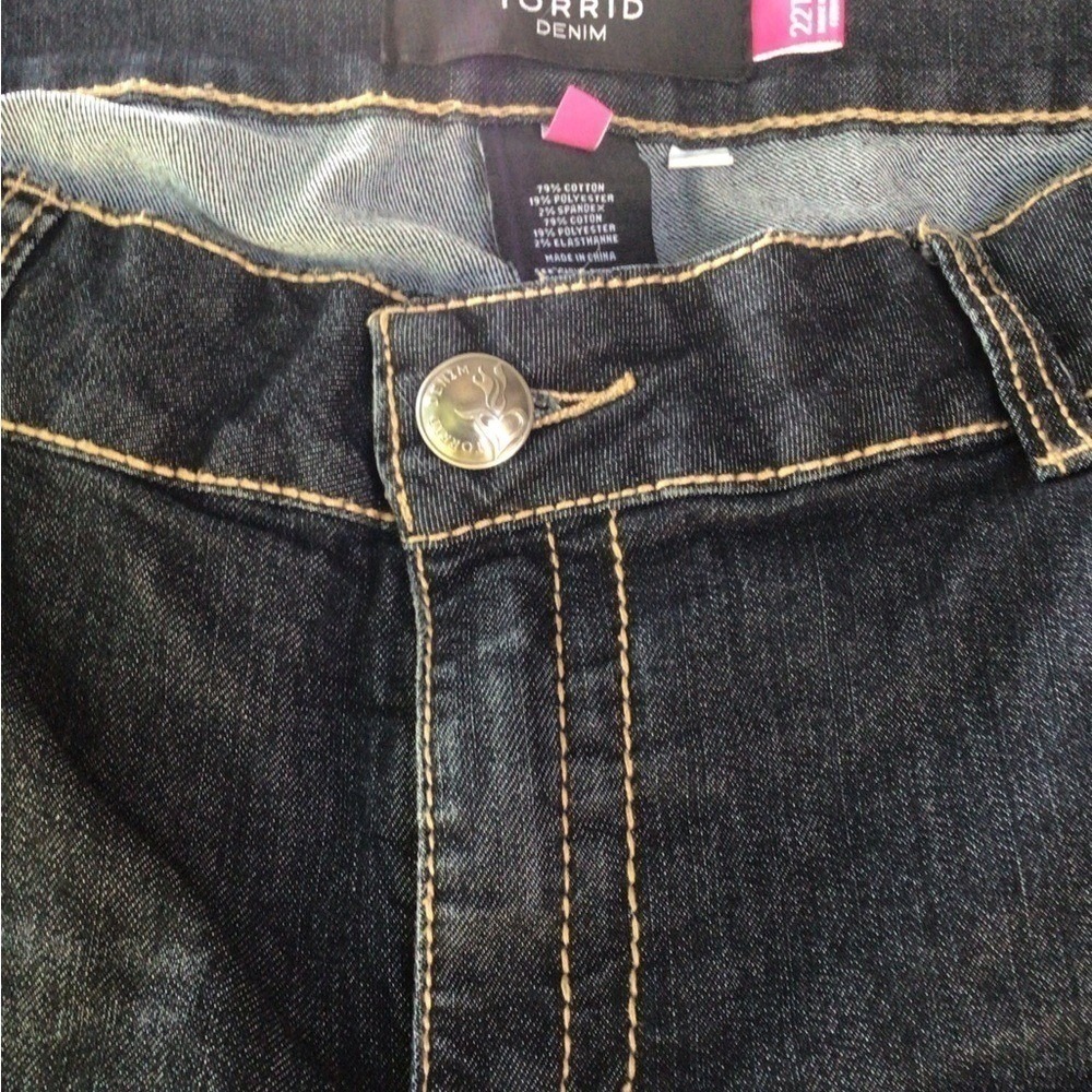Torrid Denim Womens Plus Size 22T Dark Wash Straight Leg Stretch Jeans Tall‎ - Picture 5 of 6